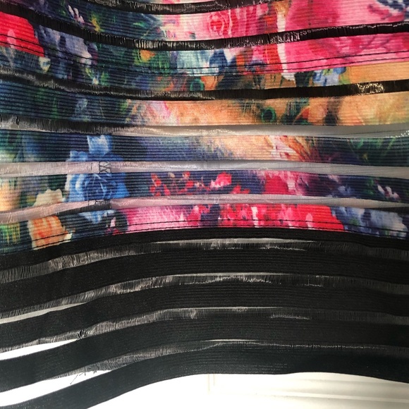 Ribboned sheer effect floral and black skirt - Picture 3 of 13